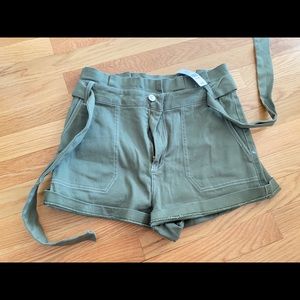 KENDALL AND KYLIE cargo shorts